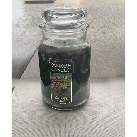 Yankee Candle BALSAM & CEDAR Classic 22oz Large Jar Single Wick Candle New - Picture 2 of 4